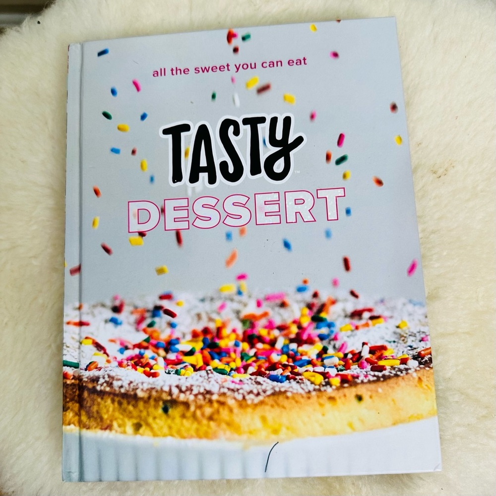 Tasty Dessert Book